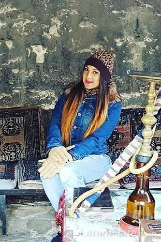 Jennie, 33